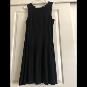 Theory sleeveless dress size 12. Looks new.